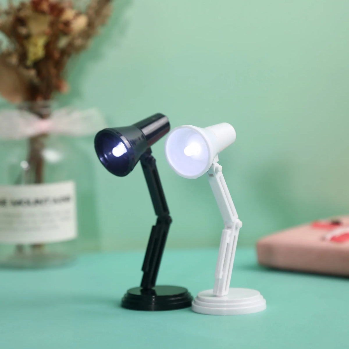 mini lampe lecture led magnétique pliable nuit protection yeux moderne pince livre base stable