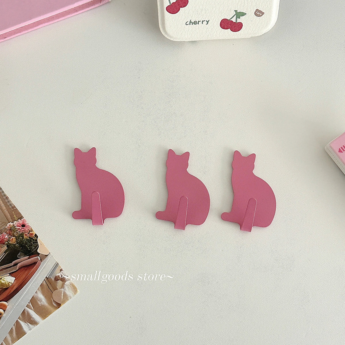 porte clés chat rose clair blanc silhouette simple minimaliste moderne auto adhésif muraux non