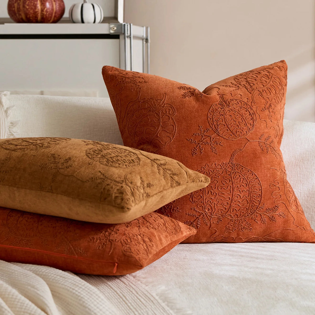 taie d'oreiller jacquard brodé feuille d'érable orange beige maison décoration halloween thanksgiving moderne sans