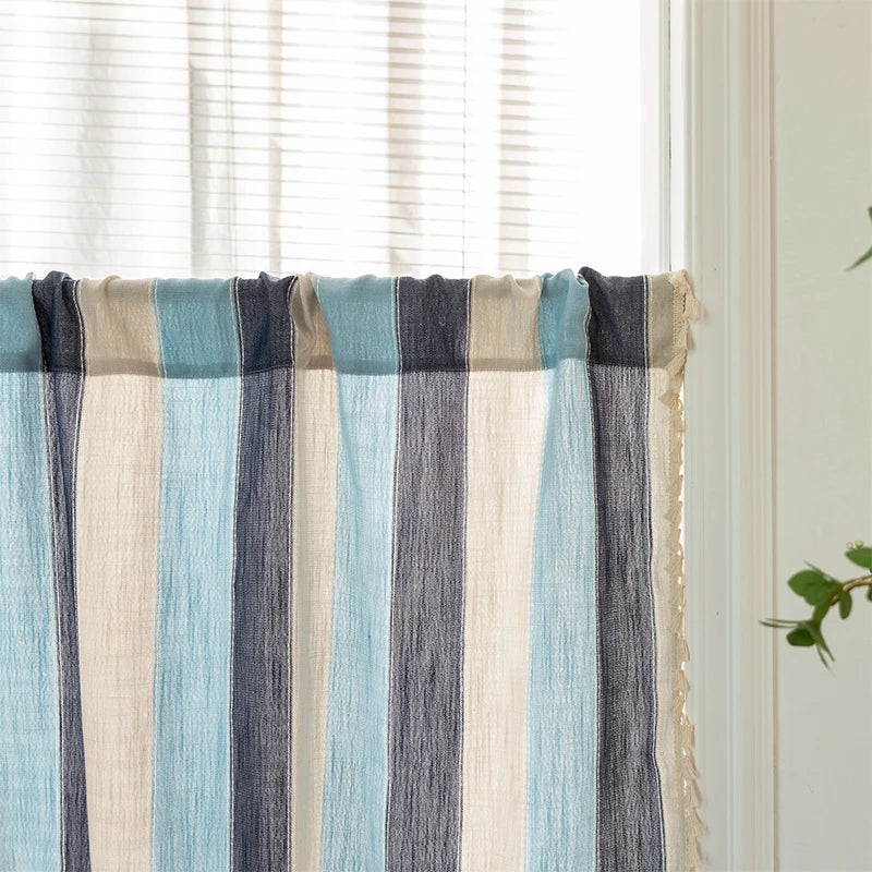Rideau half rayés semi transparent bohème franges finition lin aspect texturé chambre