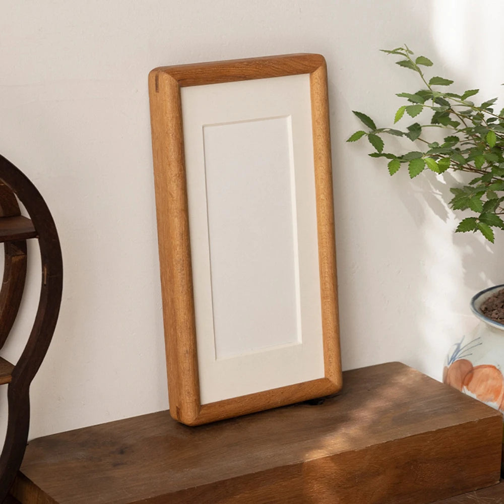 cadre photo bois minimaliste marron clair blanc decoration intérieur japonais rustique