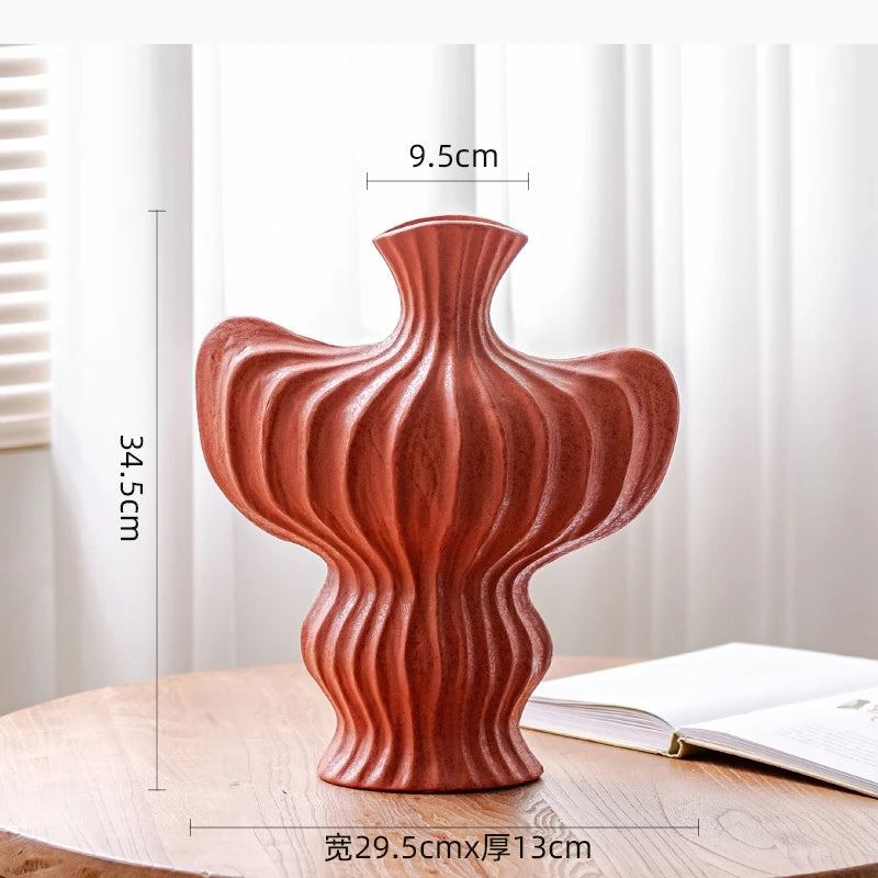 vase moderne céramique blanc noir rouge ondulé fleurs décoration intérieur salon
