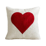 housse coussin décorative cœur rouge blanche moelleuse lit maison romantique cosy 45cm 45cm