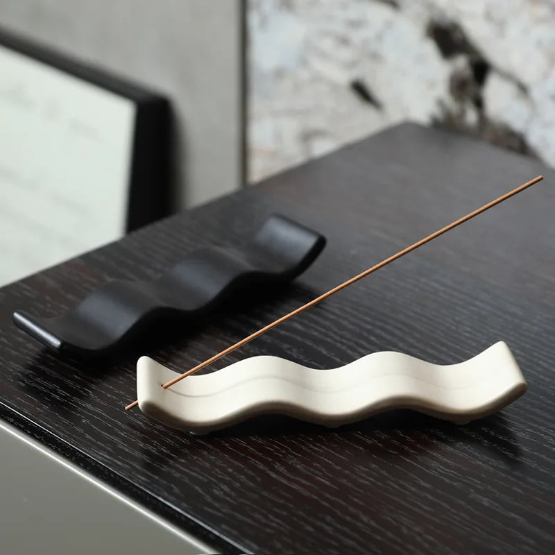 support bâtonnets encens céramique noir beige clair minimaliste maison yoga méditation holder stand decoration