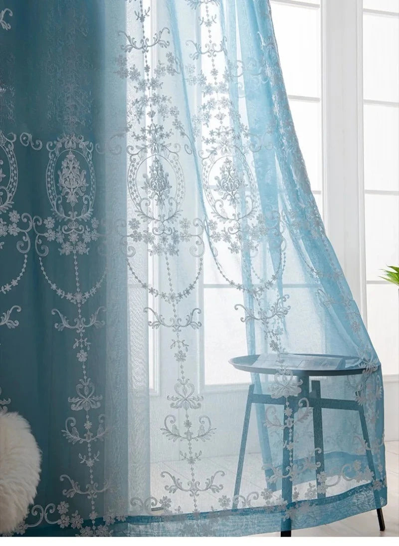 rideau bleu clair brodé transparent fenêtre classique chambre salon isolation thermique