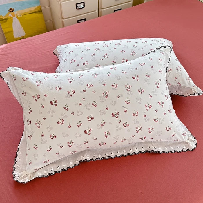 housse coussin léopard dentelle maison lit hospitalière polyester respectueux environnement classique romantique