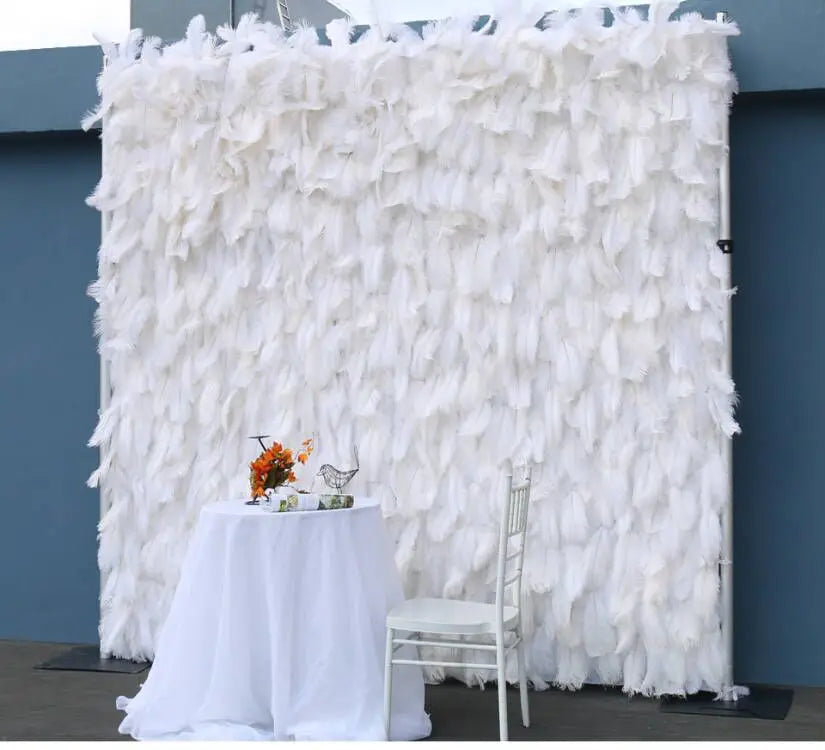 rideau plumes blanc élégant décoration extérieure événements anniversaires fêtes mariage
