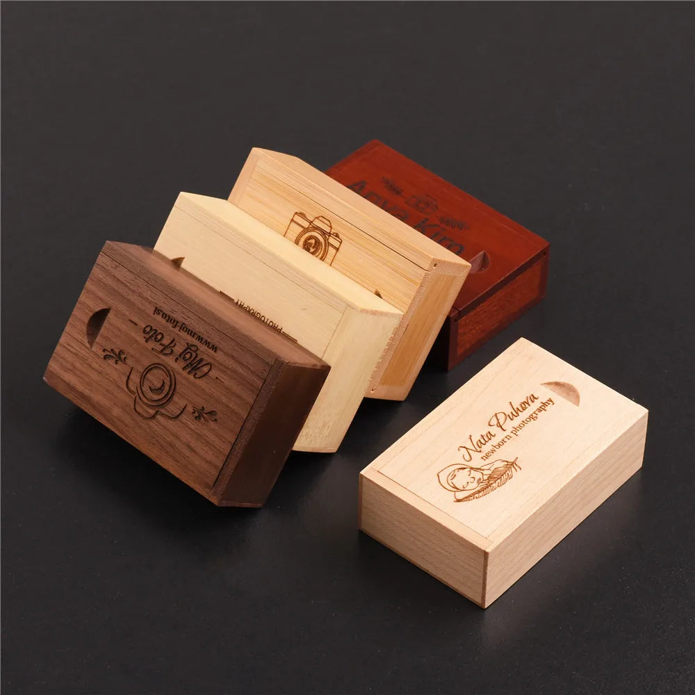 boîte rangement bijoux bois naturel compartiment carte postale motif feuille minimaliste