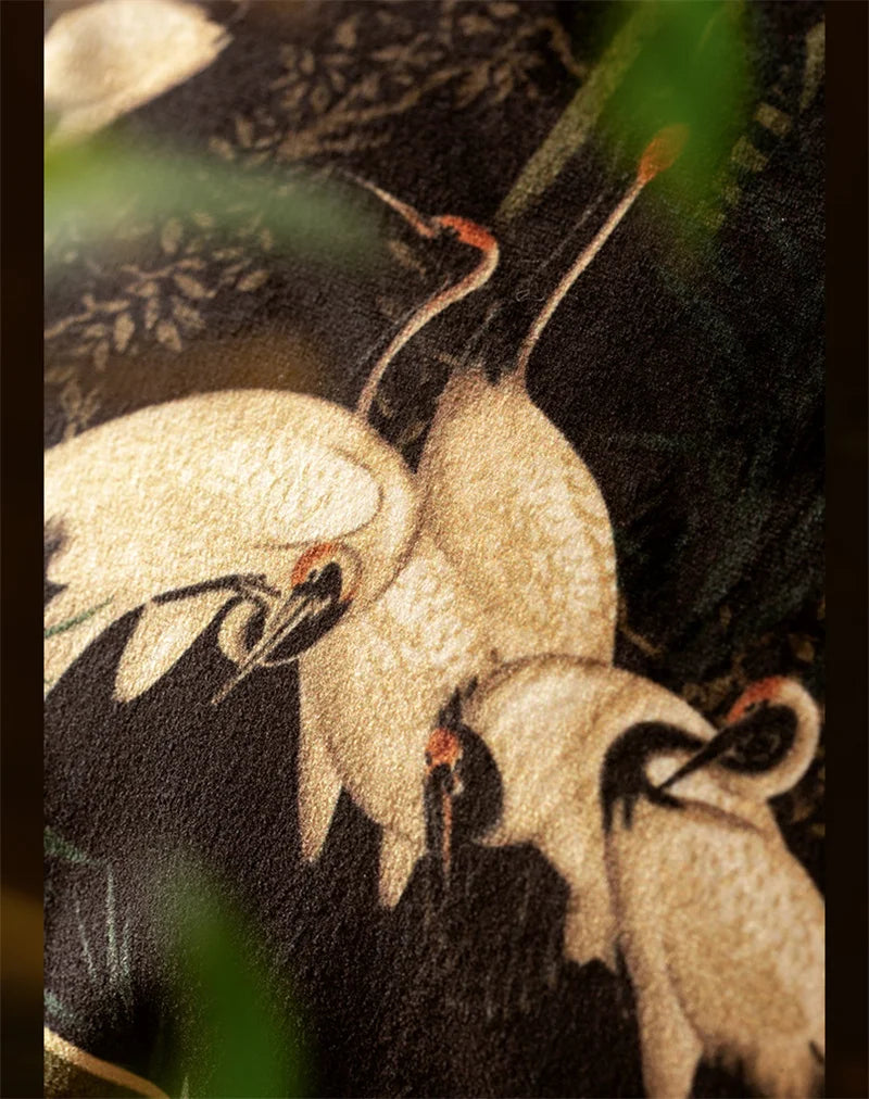 coussins decoratifs velours oiseaux blancs bambou vert pompons noirs classique oriental deco maison