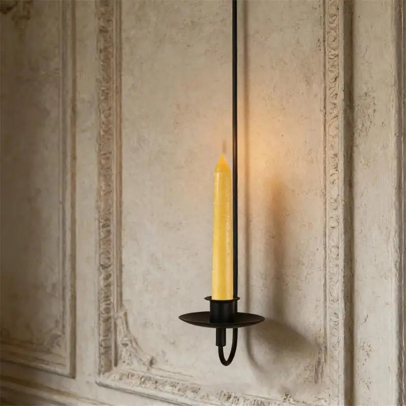bougeoir mural moderne minimaliste noir support métallique bougie décoration intérieure élégante contemporain fixations apparentes