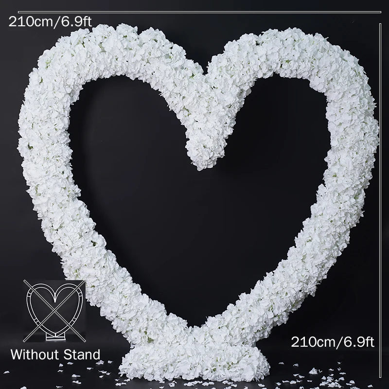 arche decorative coeur roses rouges blanches evenements anniversaires fete mariage deco romantique lettres lumineuses