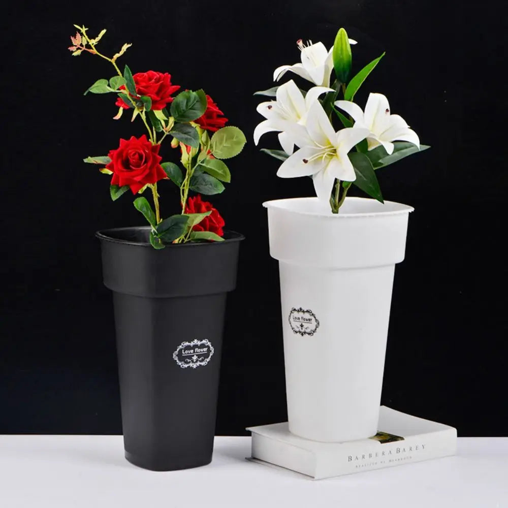 cache pots moderne blanc noir gris adhésif rond lisse opaques inclusion fleurs artificielles