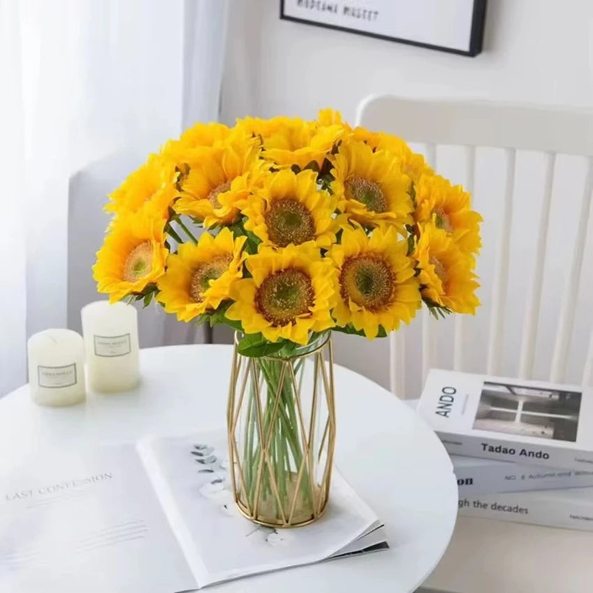 Bouquet tournesols jaune vase verre décoration intérieure extérieure moderne minimaliste