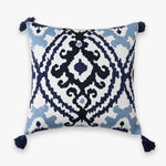 taies d'oreiller boho chic géométriques brodées couleurs vives pompons ethnique decoration intérieure respectueux environnement
