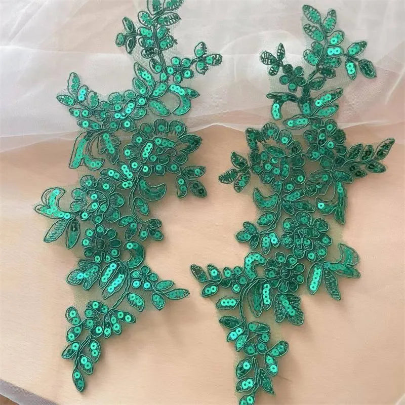 appliques decoratives brodees sequins floral violet blanc or rose bleu vert rouge noir