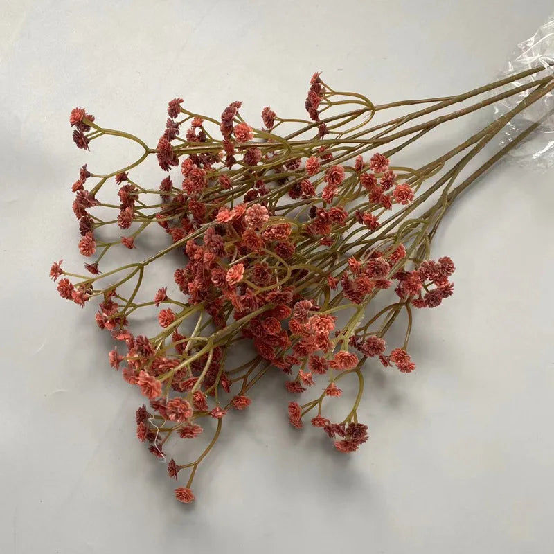 bouquet artificiel fleurs roses blanches marrons rouges petite fleurs rondes naturel minimaliste decoration maison