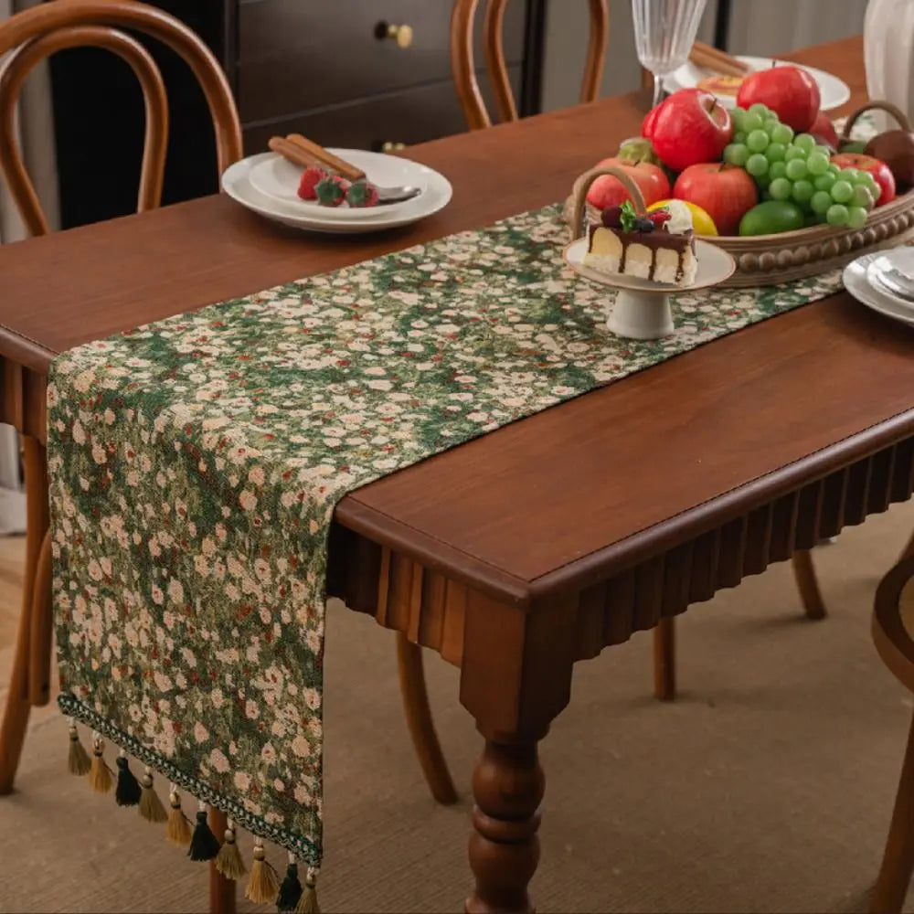 tableau table floral brodé classique pompons colorés polyester coton occasion mariage fête traditionnelDecoration événementière