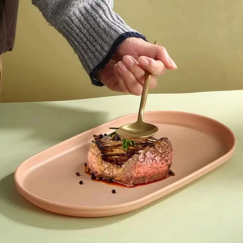 assiettes ovales modernes plastique beige marron clair plateaux service alimentaire réutiliables minimalistes