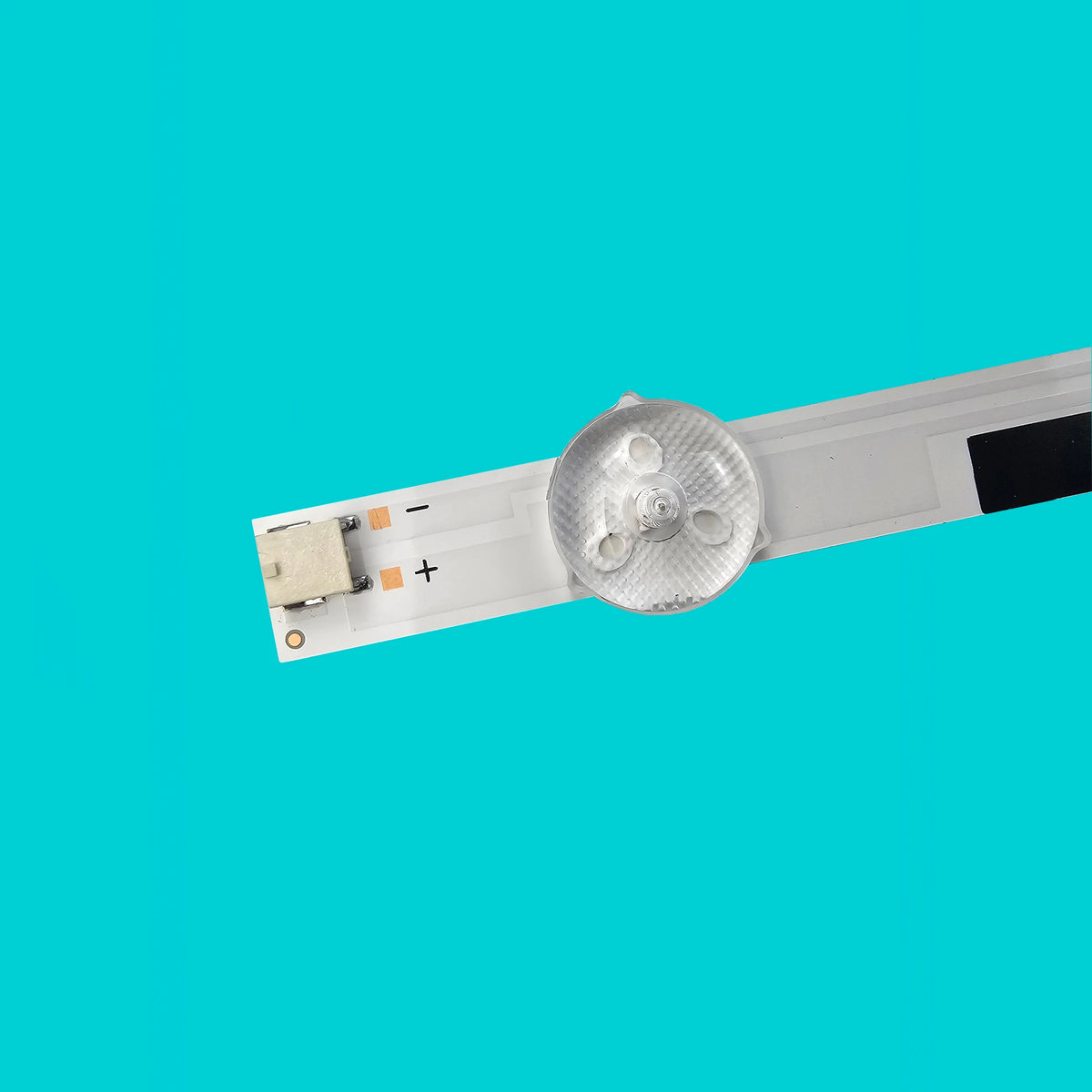 bande lumineuse led adhésive blanche moderne connecteur électrique