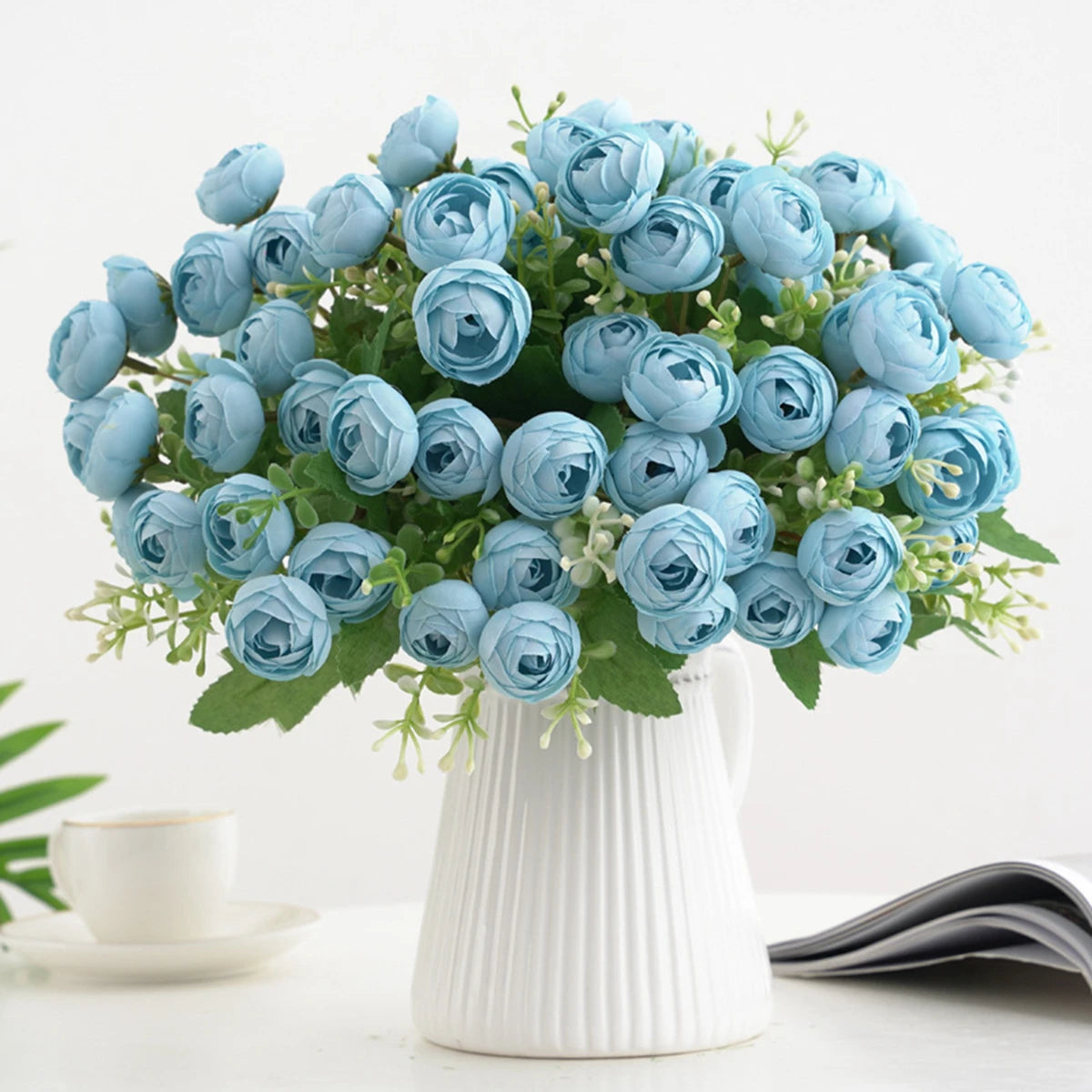 bouquet fleurs artificielles roses simples modernes blanc rose orange violet jaune bleu intérieur mariage