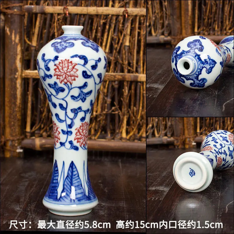 Vase en céramique bleu et blanc peint à la main