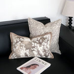housse coussin motif floral blanc beige contemporain décoratif auto adhésif polyester