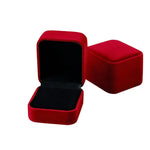 boîtes bijoux velours rouge beige gris classique opaques rangement bague anneau oreilles