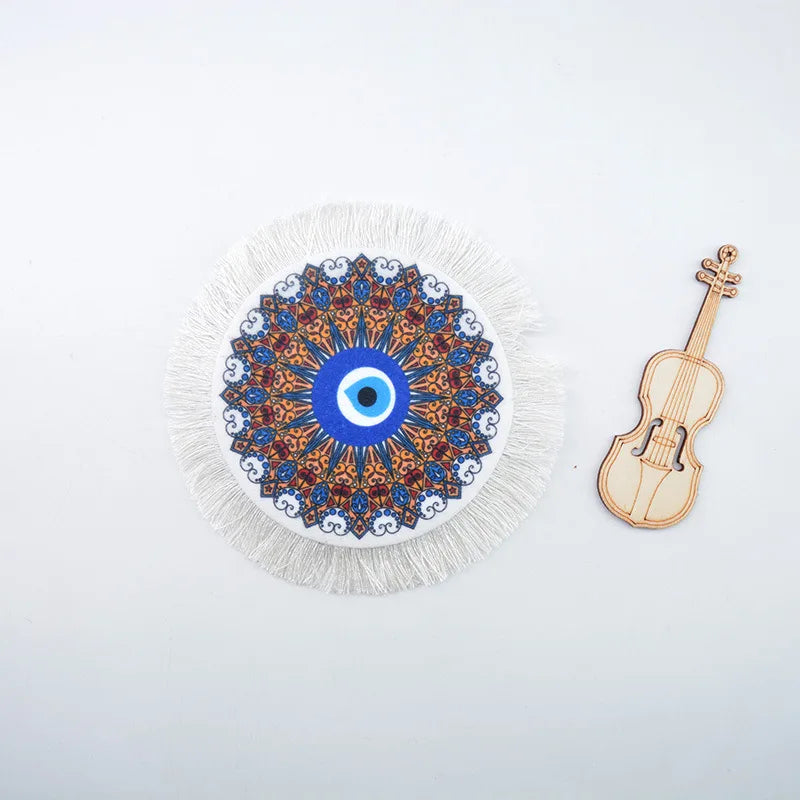 serviettes table multicolores mandala franges blanches ethnique boho chic violon miniature bois