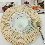 tapis table tissé main rustique couleur beige clair matériau cuir maïs artisanal diamètre 20cm
