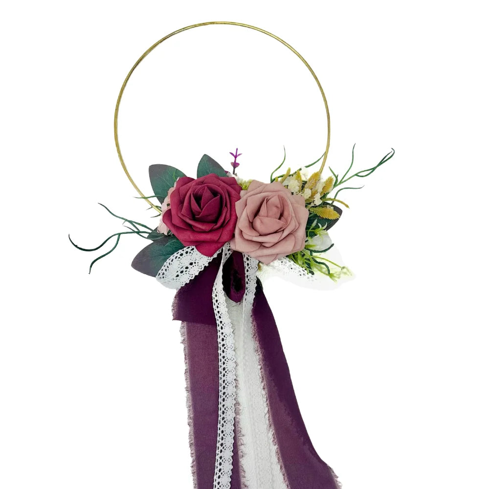 accessoires mariage bohème fleurs artificielles roses feuilles vertes rubans cercles dorés demoiselles honneur