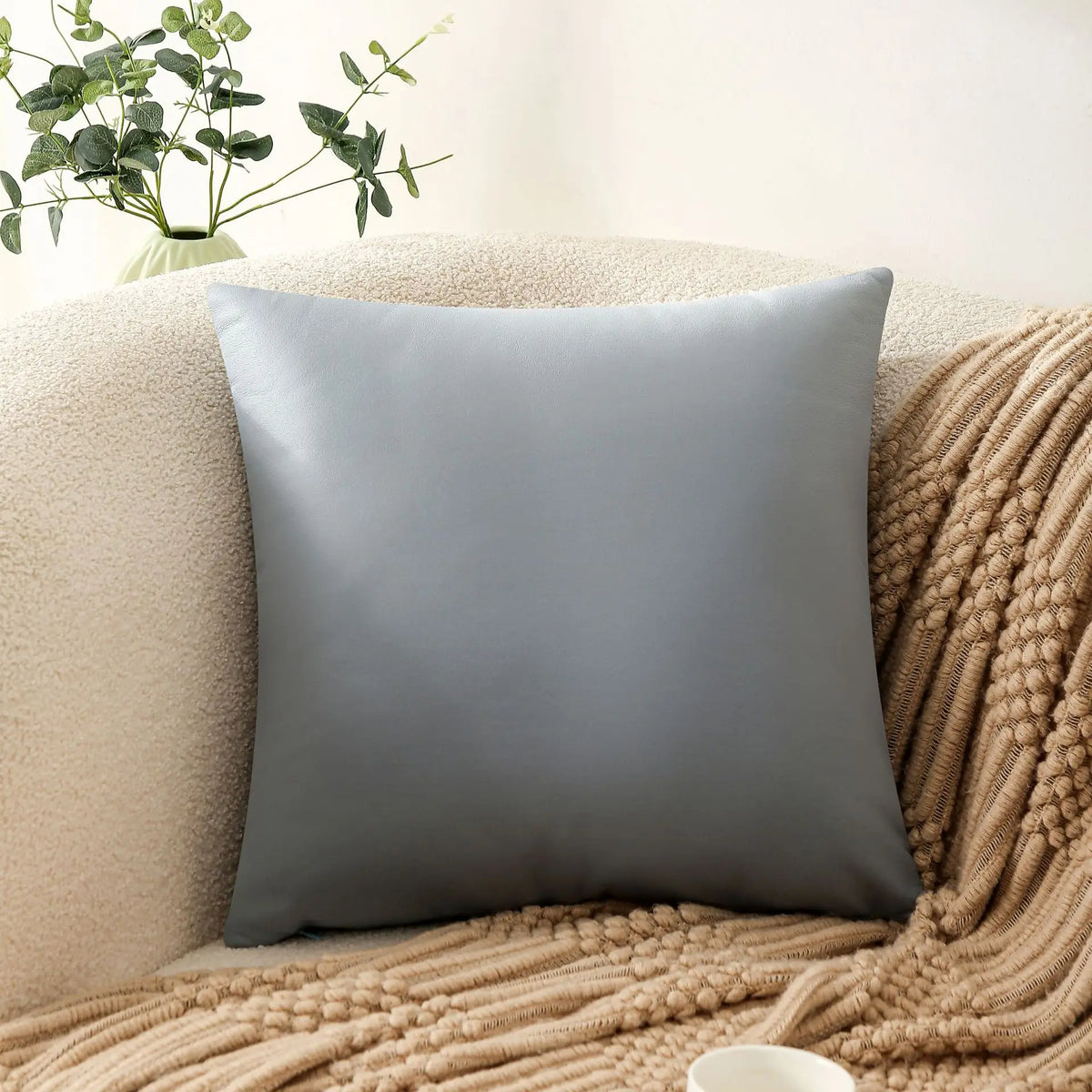 housses coussin carrées unies modernes beige gris orange lit décoration voiture