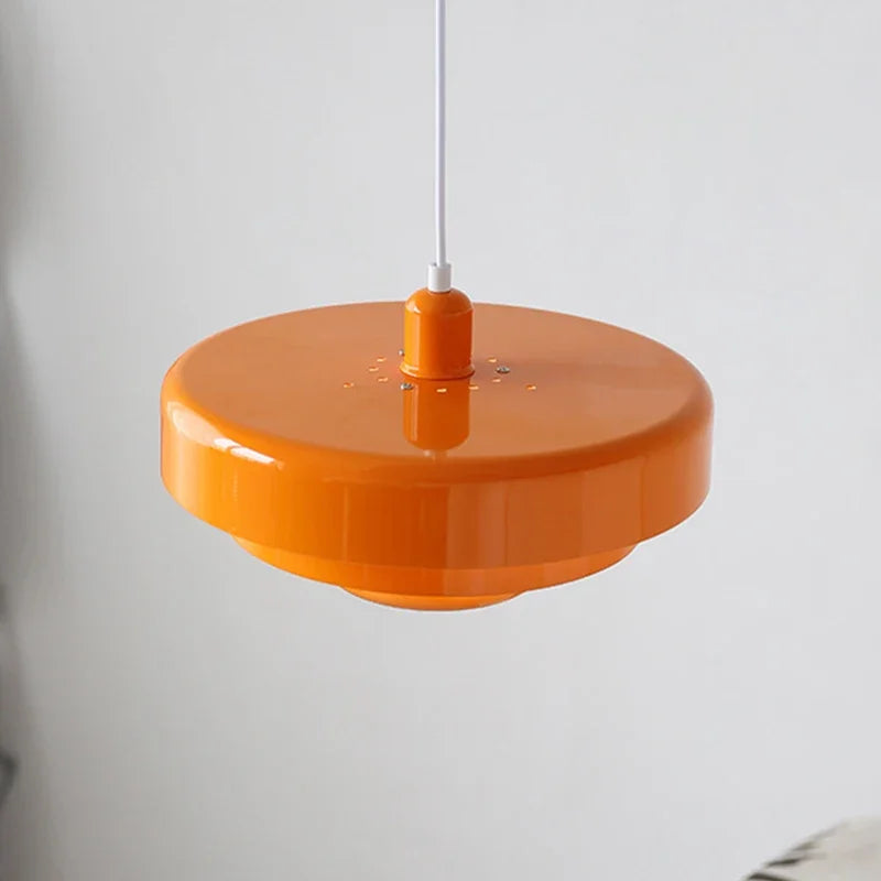 suspension lumineuse moderne orange métal scandinave éclairage salon restaurant maison