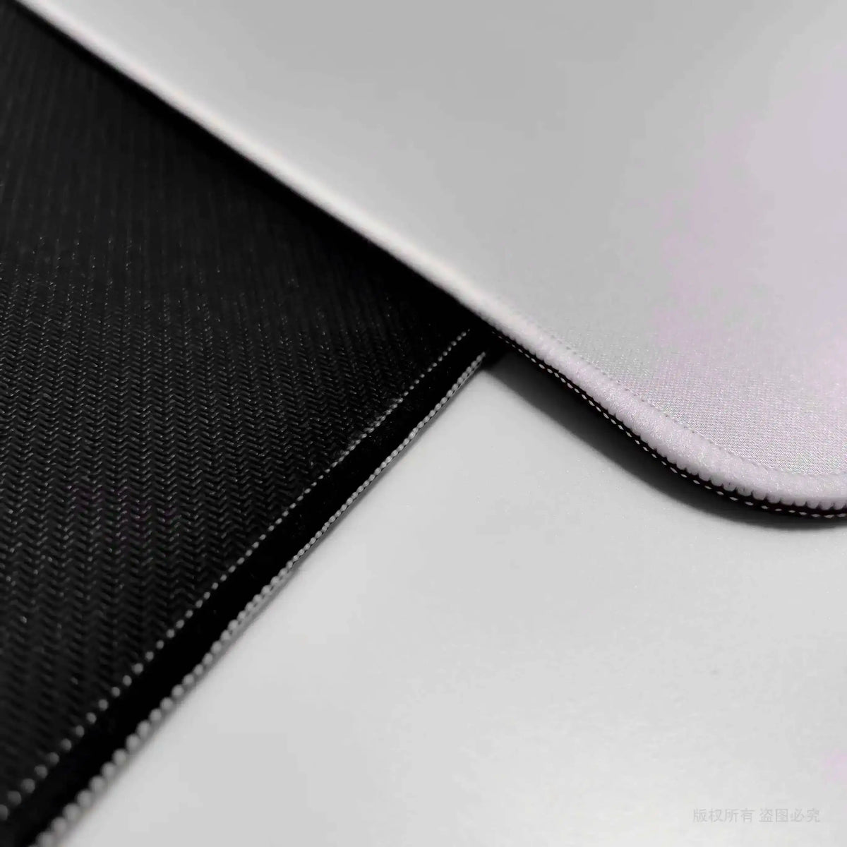 tapis jeu personnalisable blanc texture tissée moderne adhésif 600x700x2mm