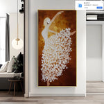 peinture abstraite danseuse contemporaine toile lin cadre doré salon décoration maison blanc marron