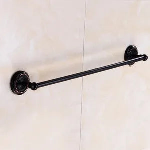 accessoires salle bain noir classiques rondelles dorées porte serviettes savon papier toilette brosse wc