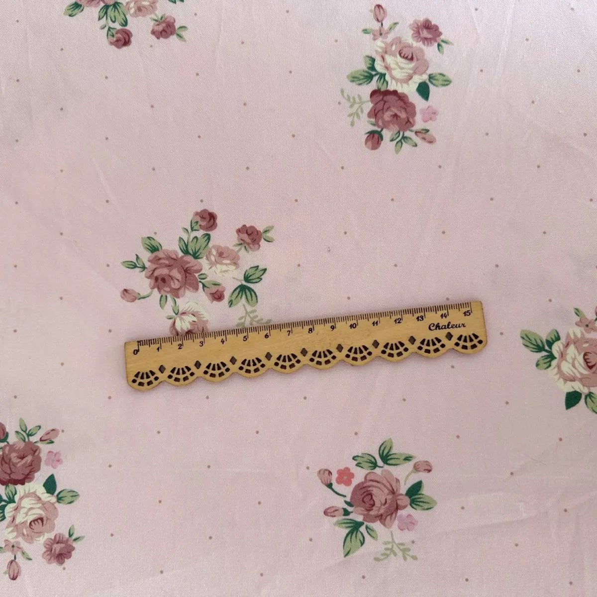 tissu coton blanc rose bleu fleurs vintage romantique biodegradable 160cm