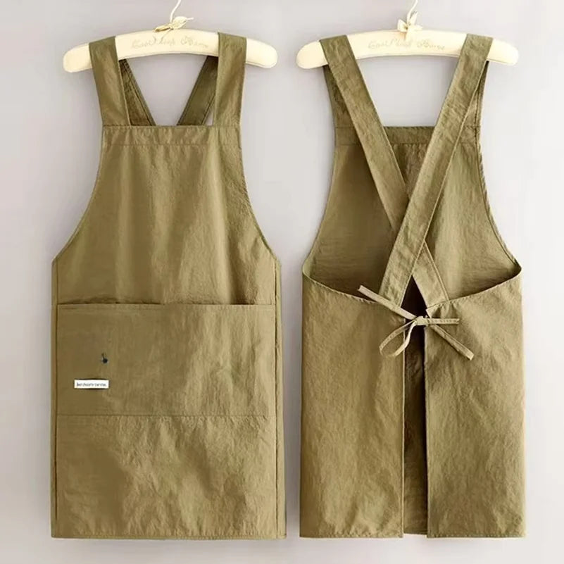 tablier cuisine imperméable résistant huile vert olive noir classique fonctionnel poche ajustable croix arrière