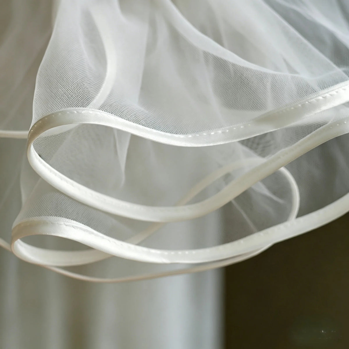 voile mariée blanc dentelle élégant fixation invisible longueur cathédrale bohème romantique