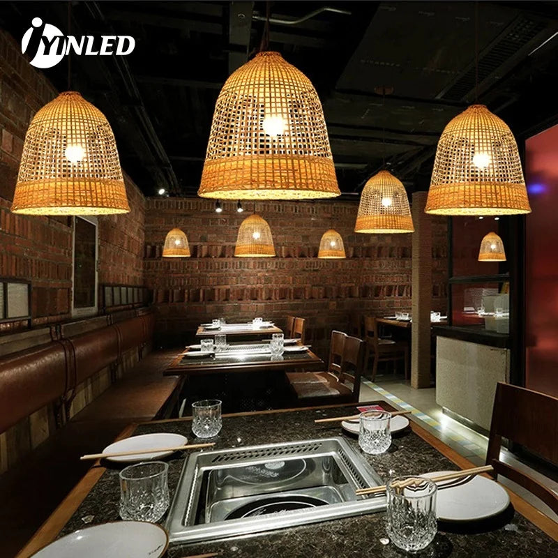 suspension lumineuse moderne bambou tissé ampoules led beige clair fixations câble opacité rustique