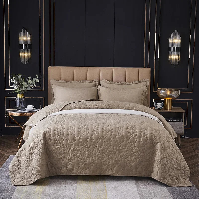 Couvre-lit matelassé jacquard uni gris clair 220x240 cm