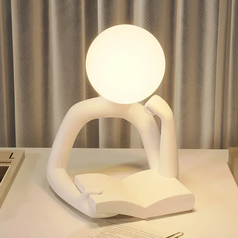 décoration moderne sculpture résine LED noir blanc lisse minimaliste table chambre