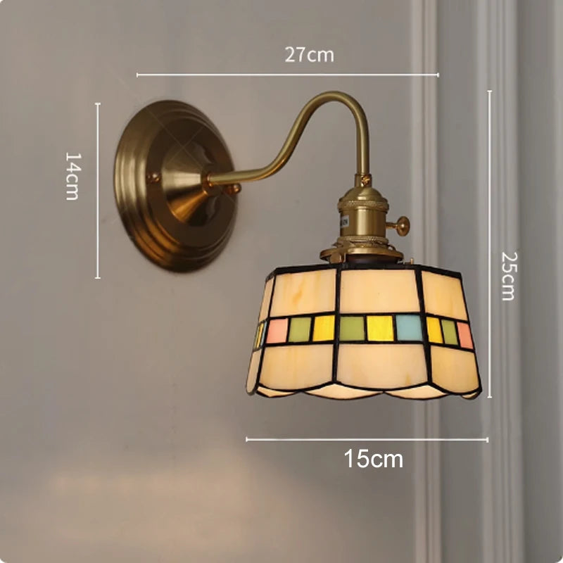 lampe murale vintage tiffany abat jour papillon vert jaune blanc doré