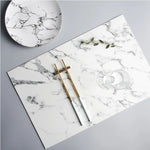 serviettes table marbre modernes adhésives blanches noires minimalistes