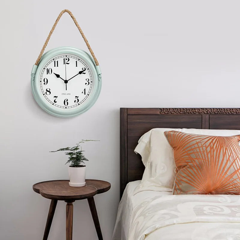horloge murale vintage bleu pastel ancien numéros romains fixation dimension 47x30cm decoration maison salon