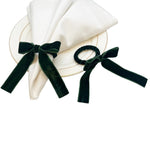 anneaux serviette forme nœud papillon blanc vert rouge bleu satin velours adhésif classique élégant
