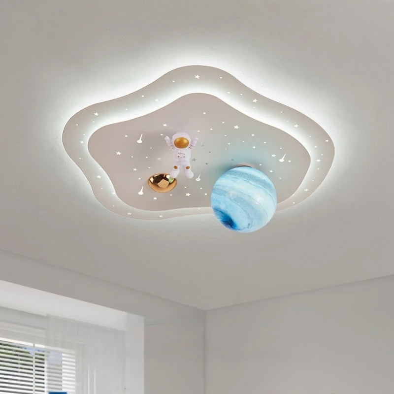 plafonnier moderne étoiles forme ondulée astronaute planète lumière blanche dorée bleue beige
