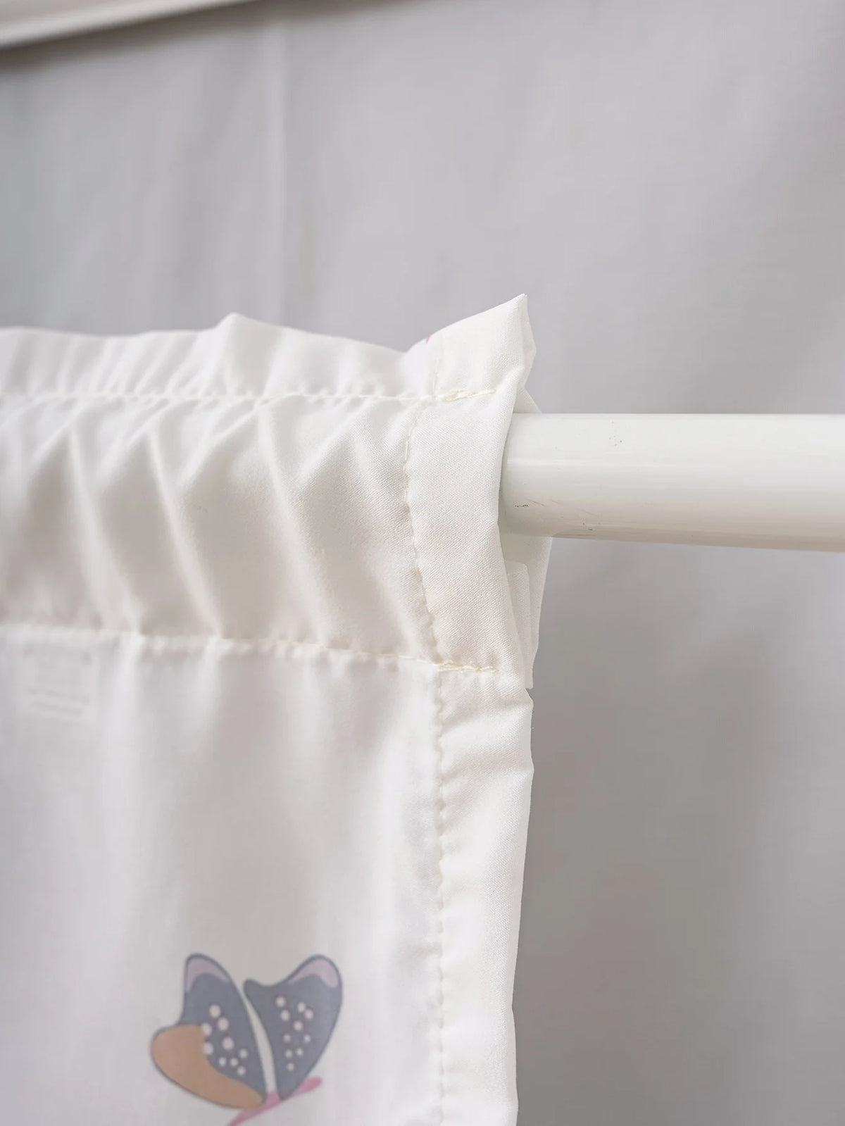 rideau imprimé floral blanc rose gris vert classique romantique bordure décorative polyester cuisine chambre