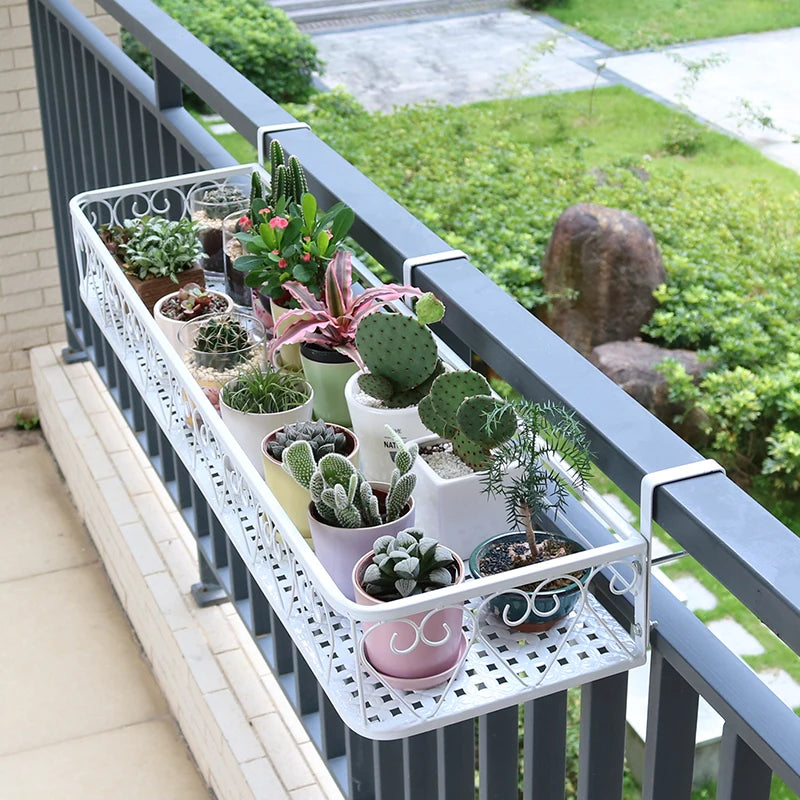 étagère murale métal fleurs balcon support jardinière suspendu plante succulente décoration jardin moderne blanc