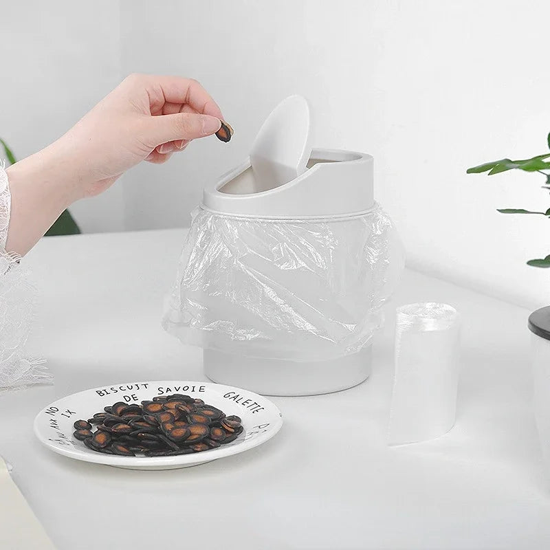 poubelle moderne sac poubelle transparent bleu clair gris rose pâle blanc respectueux environnement