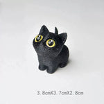 figurines chats miniature résine noir blanc yeux jaunes brillants cartoon mignon décoration erotiquecollector